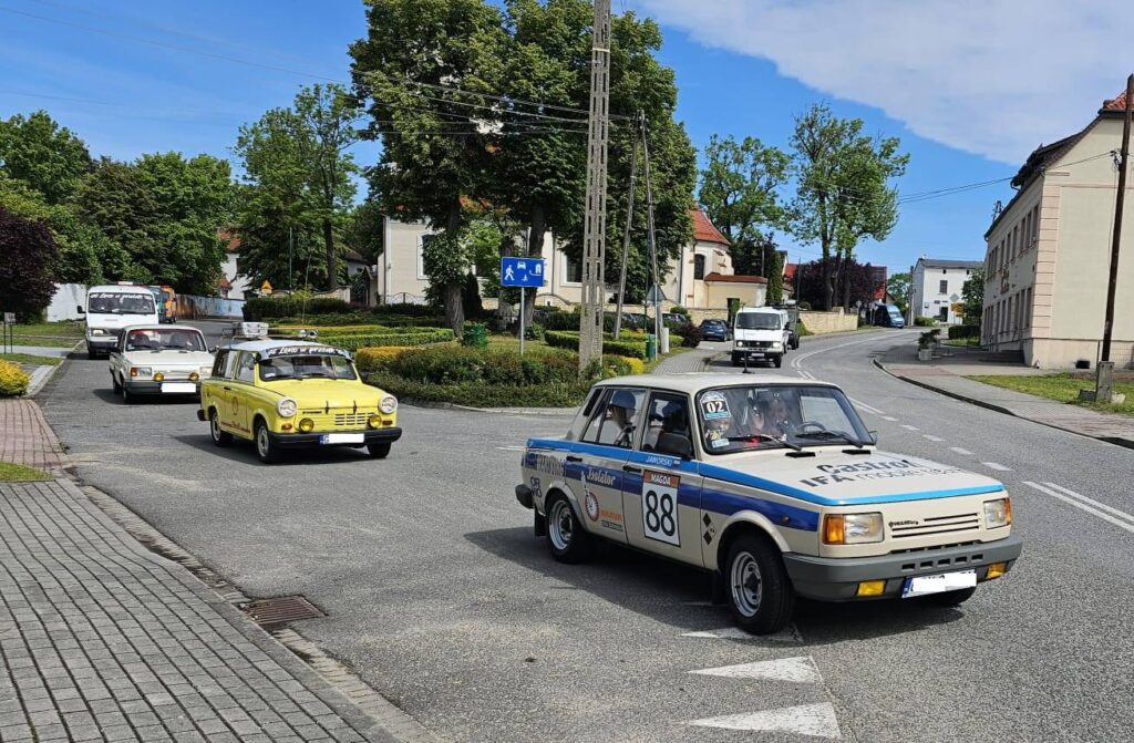 Leno w przódk